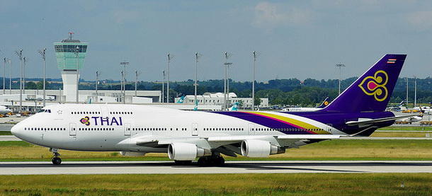 Thai Airways B747-400-21
